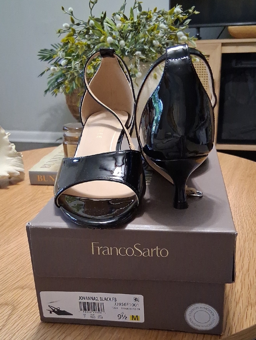 Franco Sarto Black Patent Open-Toe Kitten Heel Sandals
